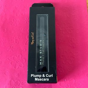New Max Studio Black Plump & Curl Mascara
